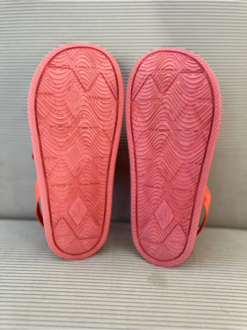 Chaco Chillos Sport Sandals - color Rose - youth 5 (women’s 6.5)